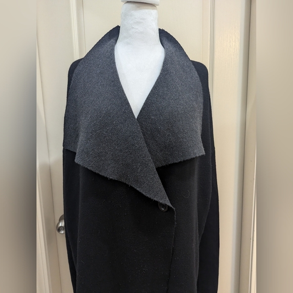 long cardigan / sweater - Picture 2 of 8